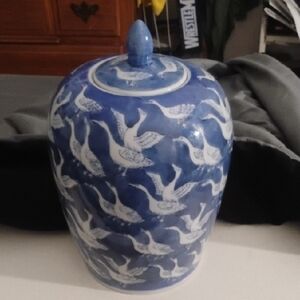 Blue and White cobait Chinese Swan Vase Design Made In China